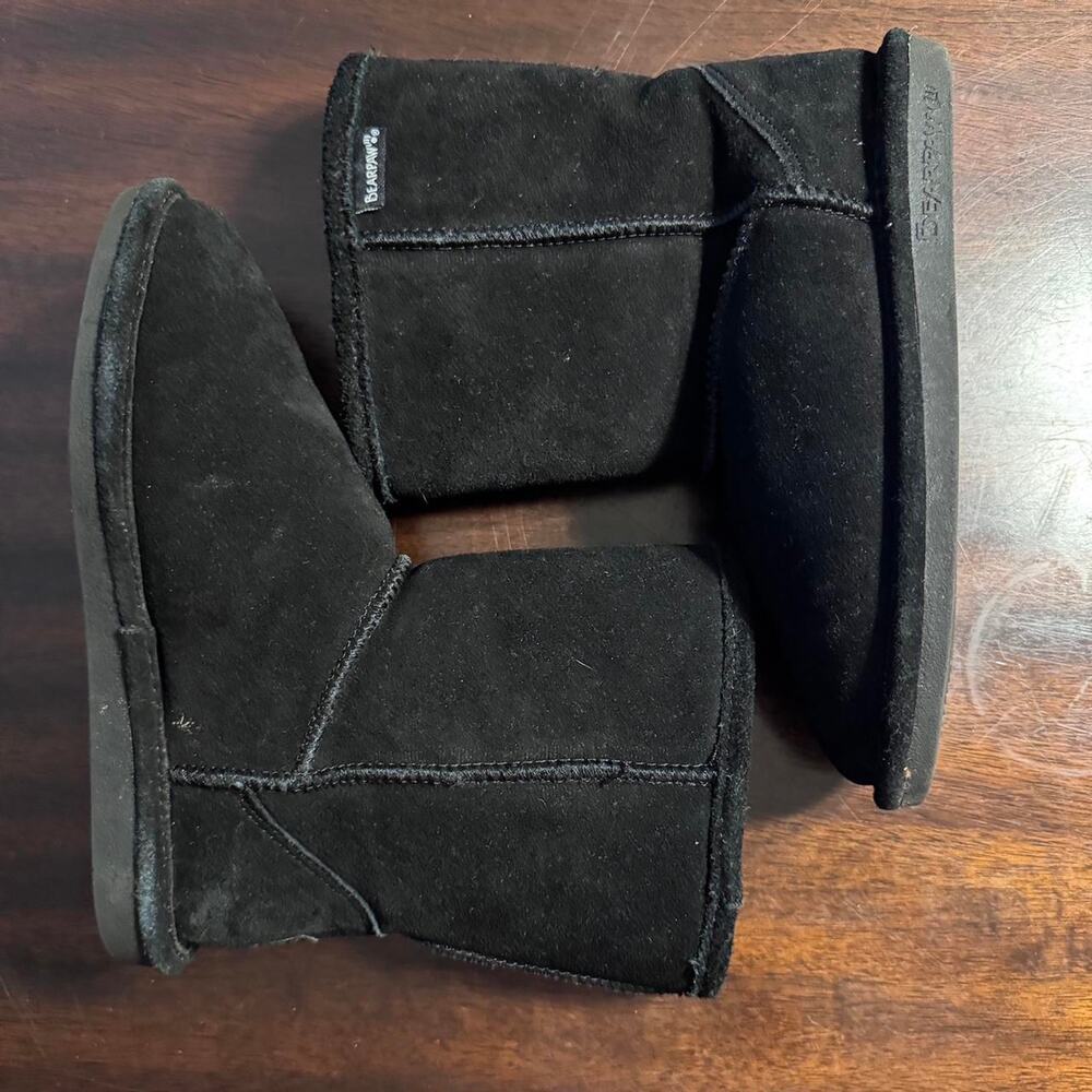 Black suede fleece lined boots